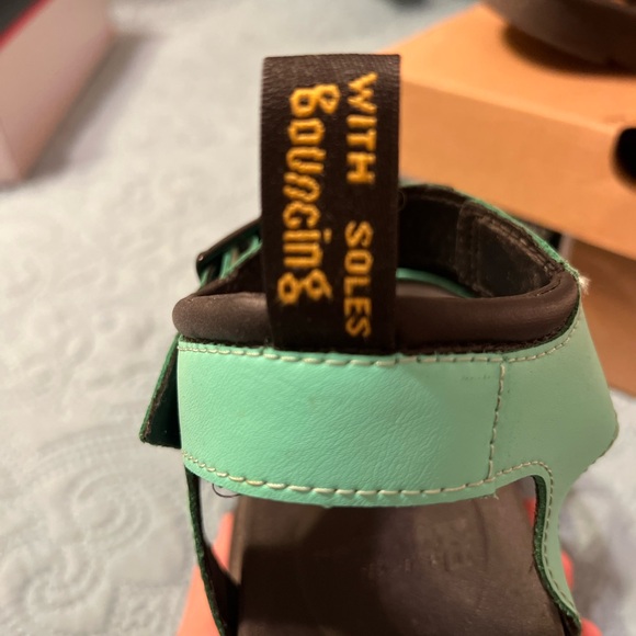 Dr. Martens AirWair Pepperment Green Blaire Women’s Samdals - Picture 5 of 7